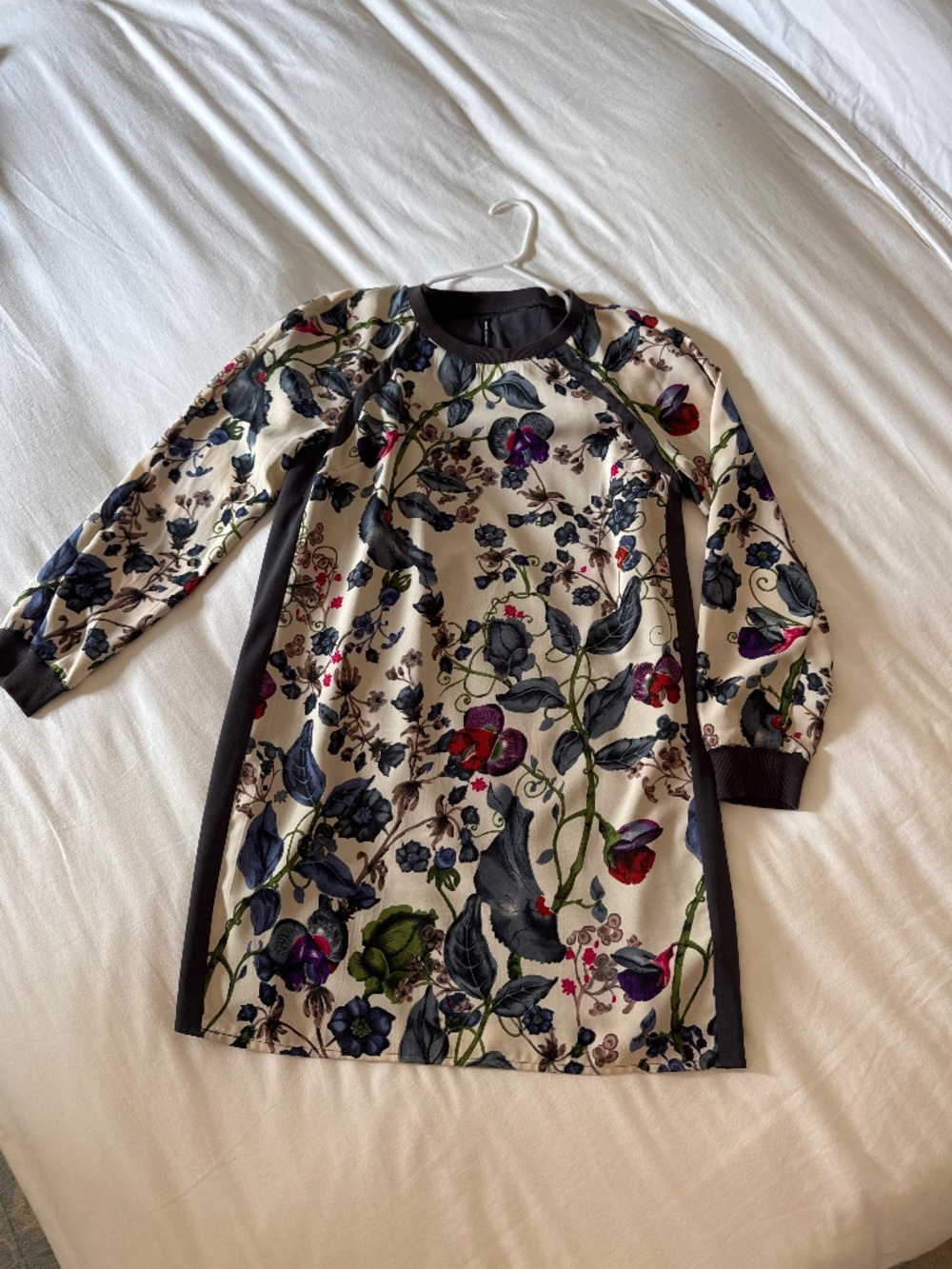 Floral print long sleeve dress